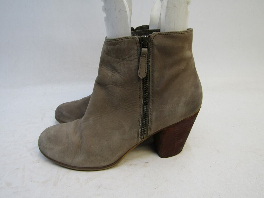 BP Womens Size 11 M Brown Suede Zip Ankle Fashion Boots Bootie